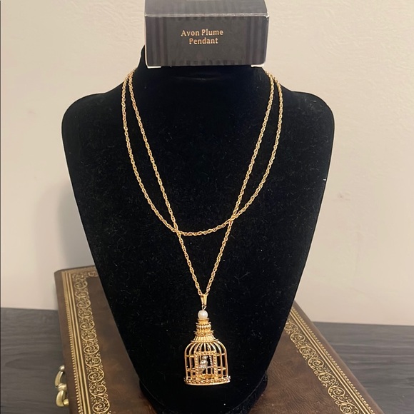 Avon Jewelry - NIB Vintage Birdcage Necklace by Avon 'Plume Pendant'